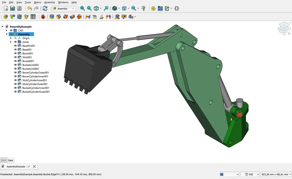 Interface de FreeCAD 1.0 avec assemblage mécanique 3D paramétrique